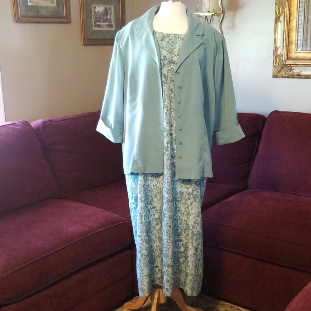 Women's plus size 22W Dress Suit